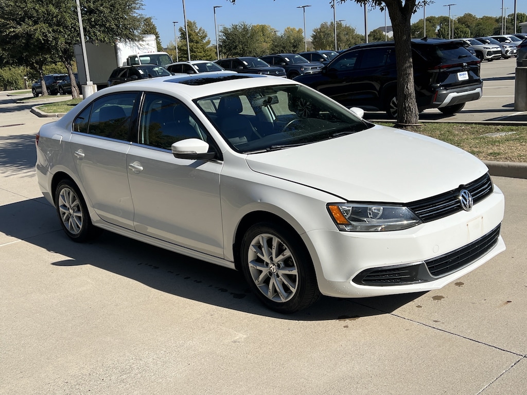 Used 2013 Volkswagen Jetta SE w/Convenience/Sunroof Sedan