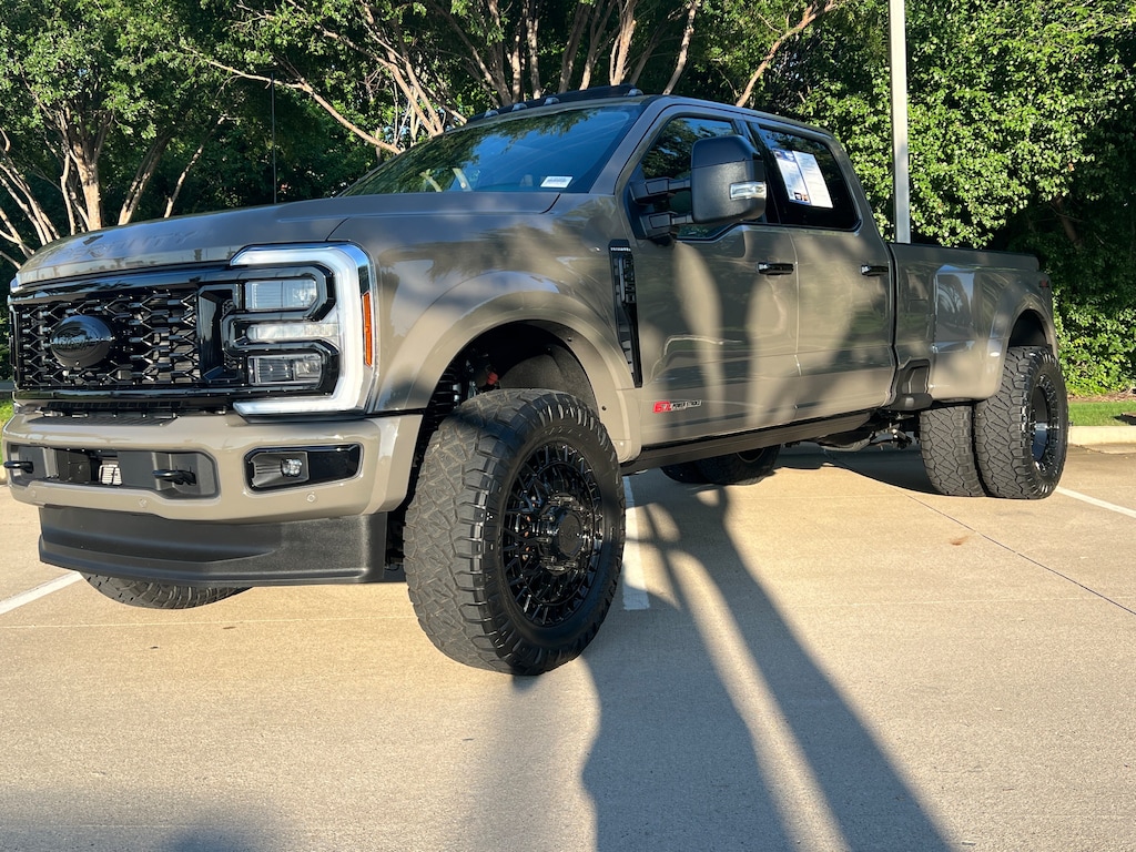 Used 2026 Ford Super Duty F-450 Pickup Platinum Pickup