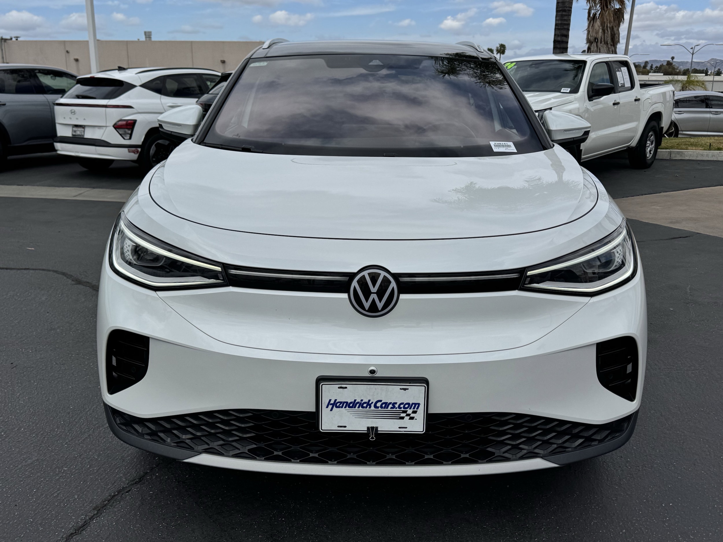 2023 Volkswagen ID.4 Pro S Plus photo 2