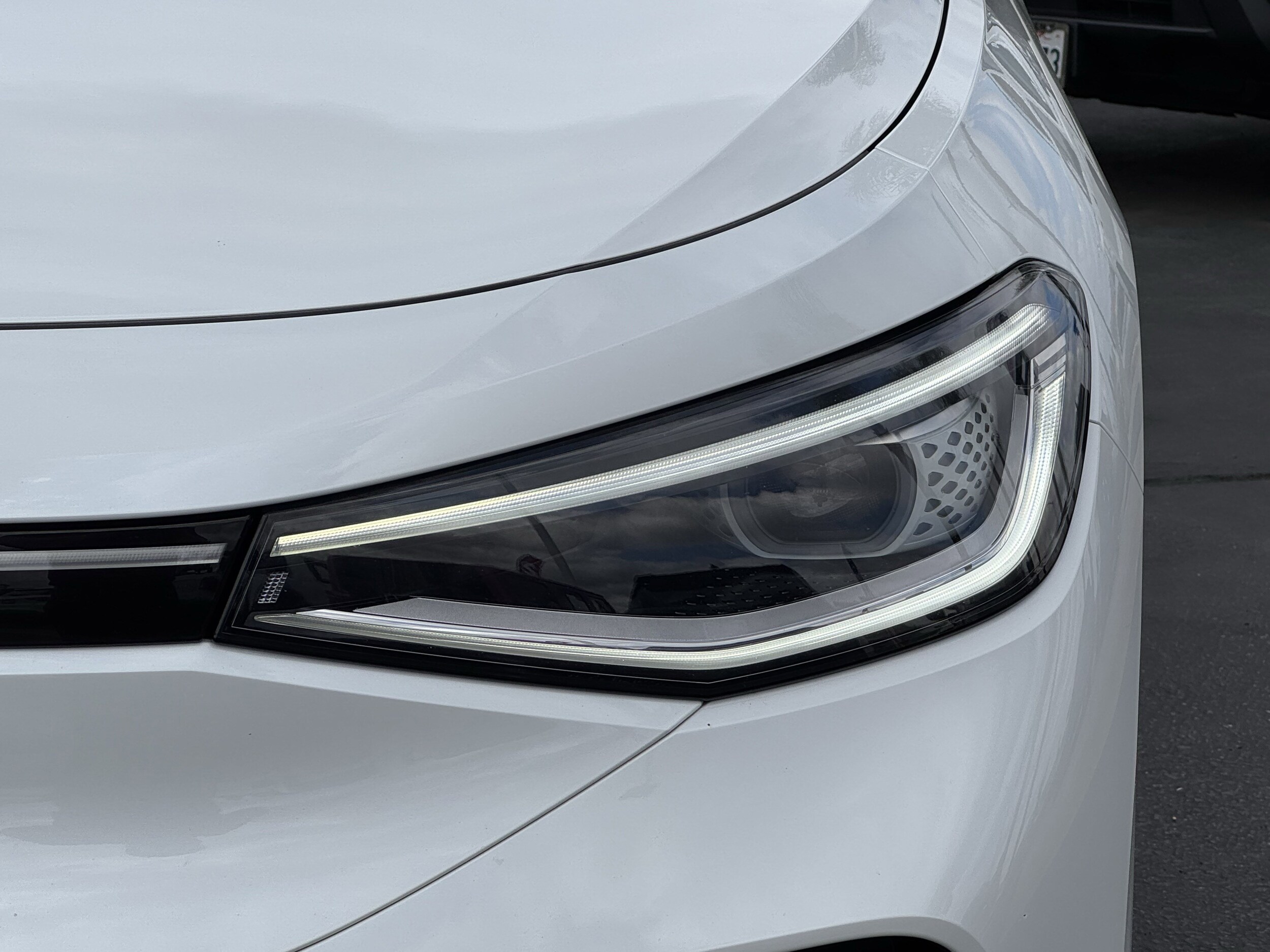 2023 Volkswagen ID.4 Pro S Plus photo 5