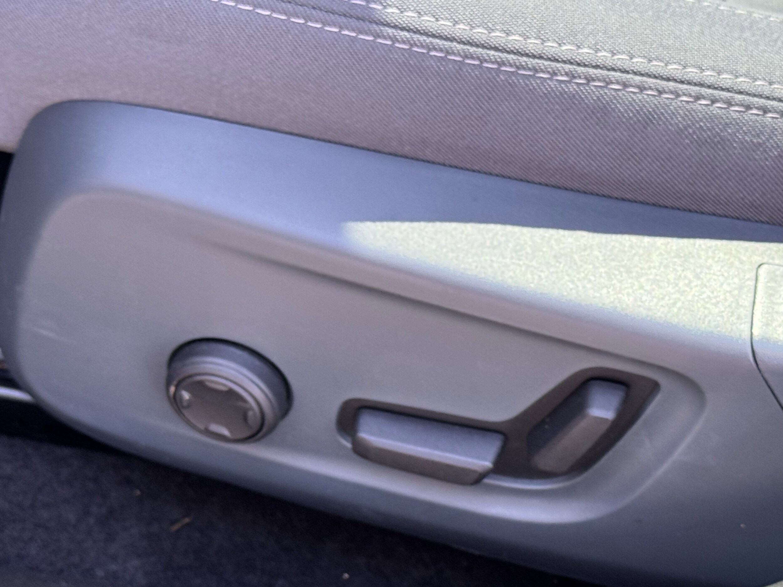 2023 Polestar 2 Performance Plus photo 2