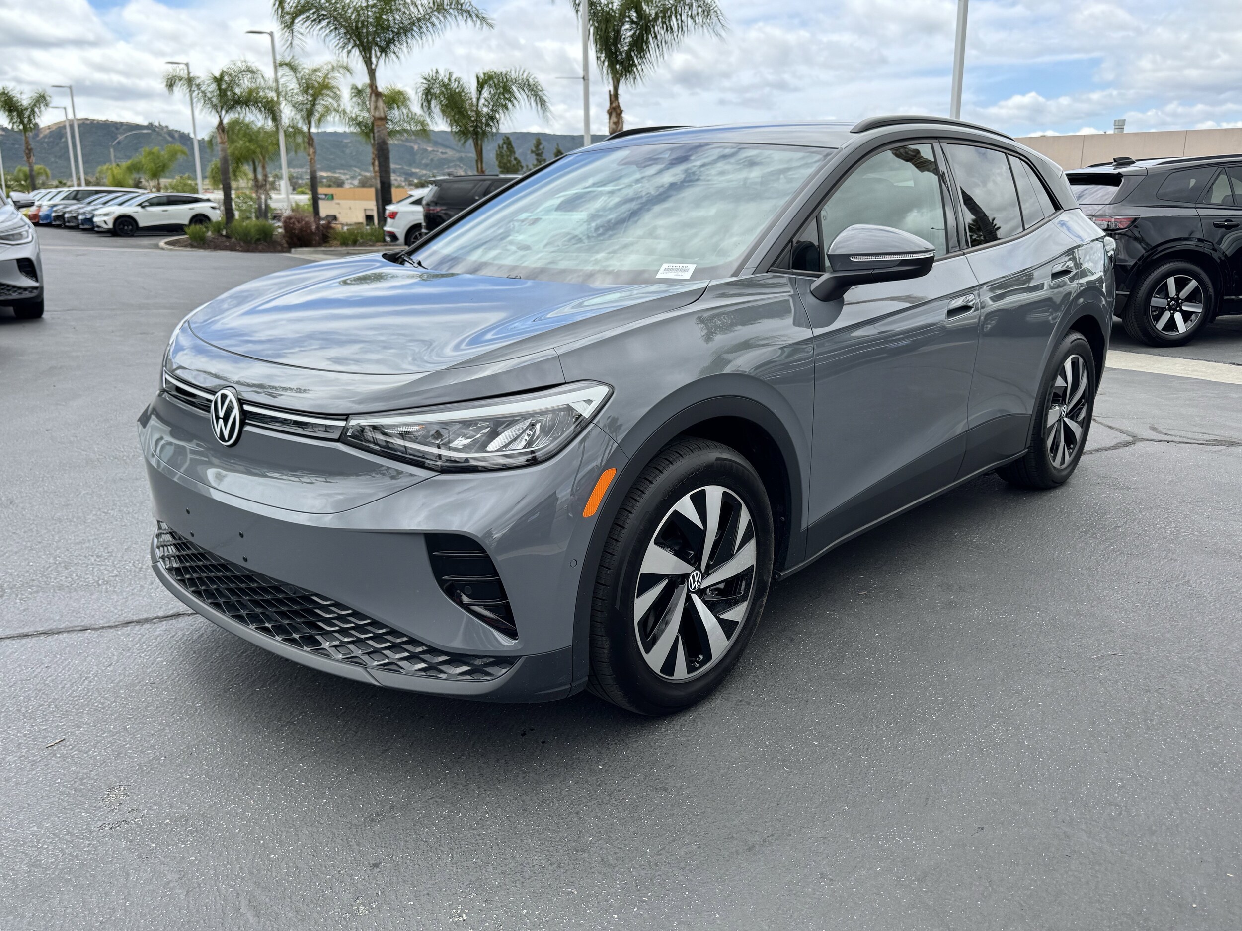 2024 Volkswagen ID.4 Standard photo 4