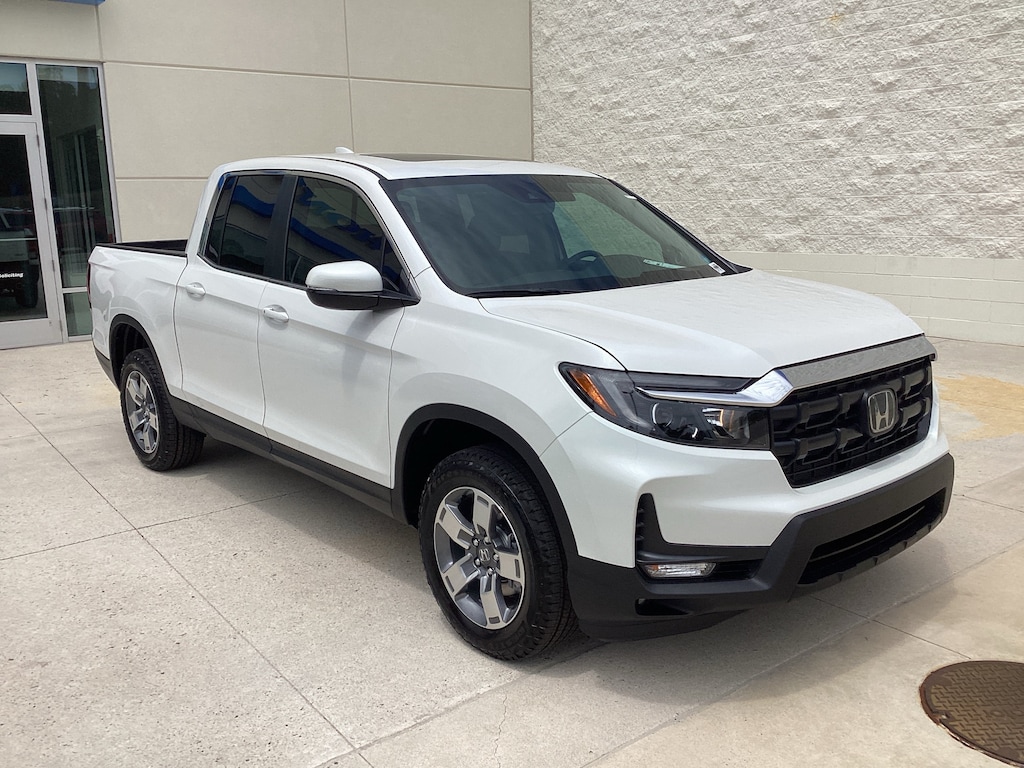 New 2026 Honda Ridgeline RTL Truck Crew Cab