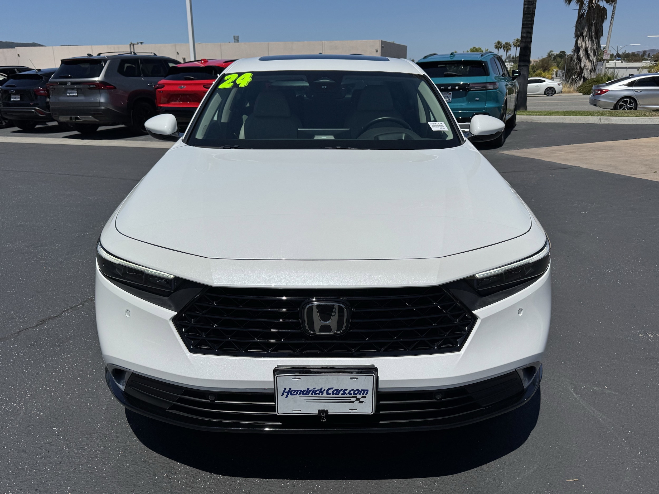 2024 Honda Accord Hybrid Touring photo 2