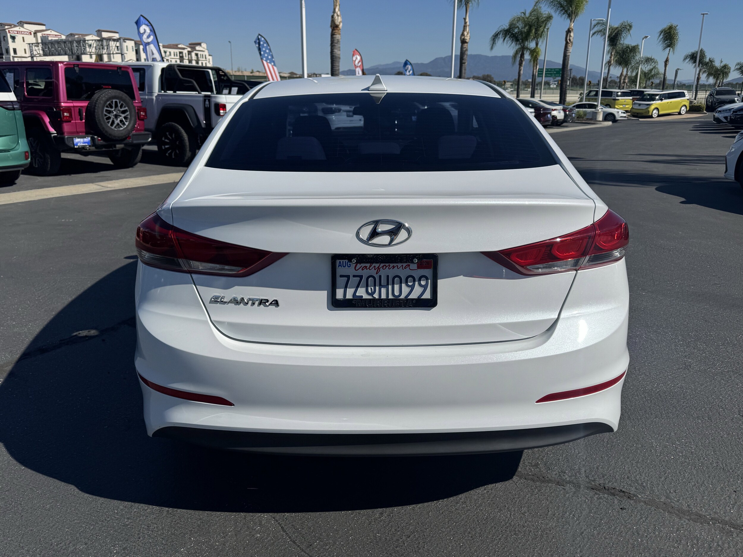 2018 Hyundai Elantra SEL photo 3