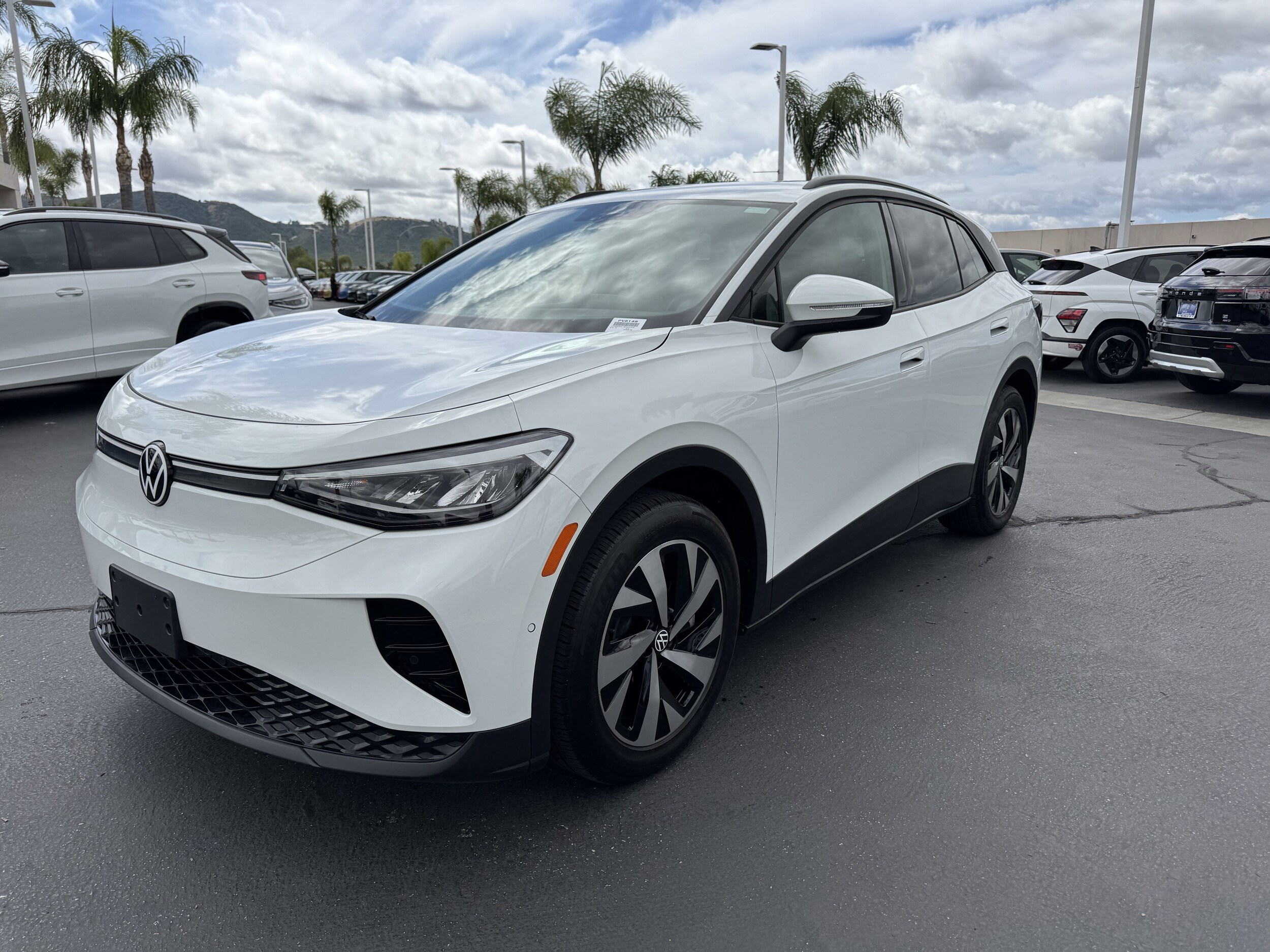 2024 Volkswagen ID.4 Standard photo 4