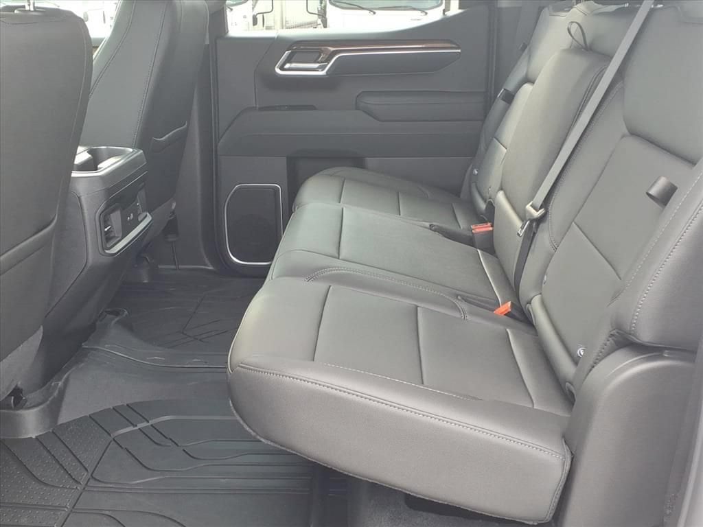 2026 Chevrolet Silverado 1500 LT - Photo 16