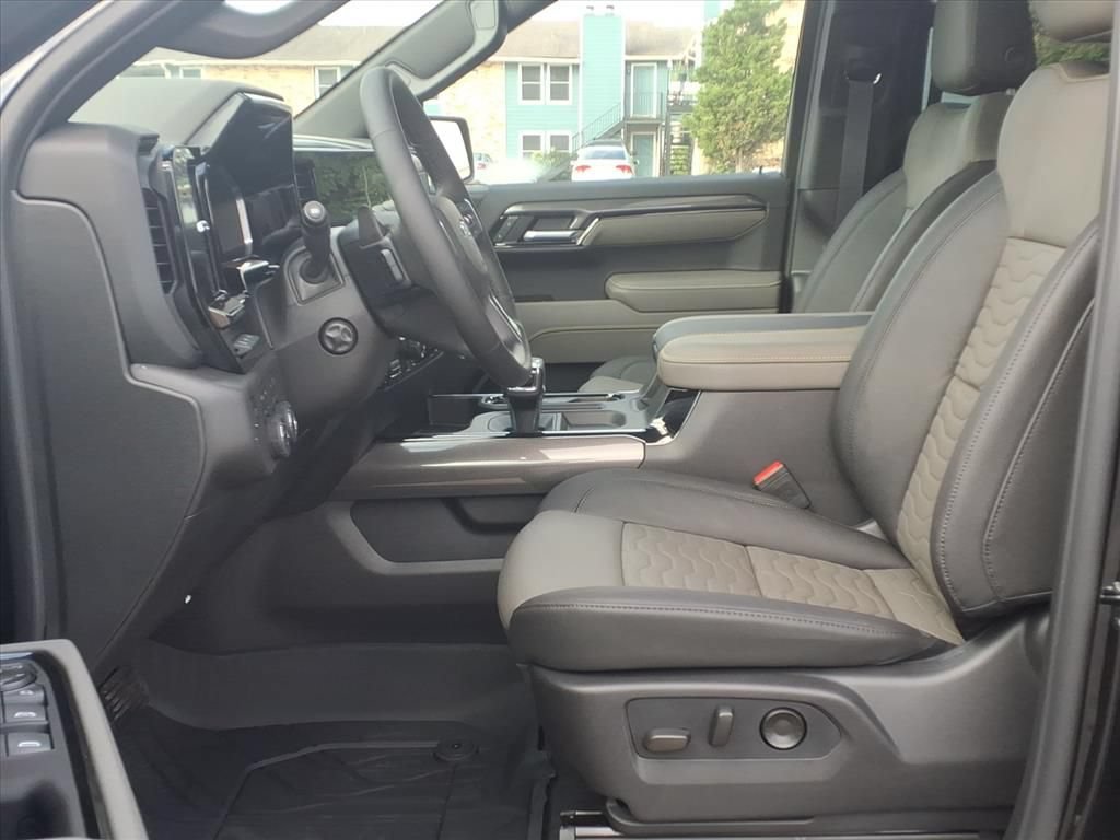 2026 Chevrolet Silverado 1500 ZR2 - Photo 17