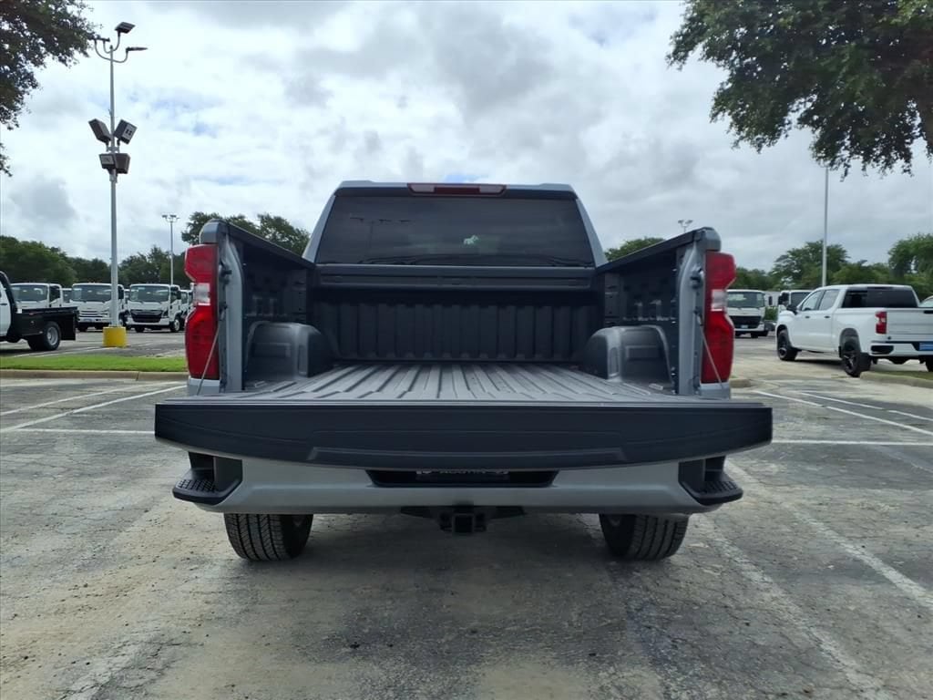 2026 Chevrolet Silverado 1500 Custom - Photo 12