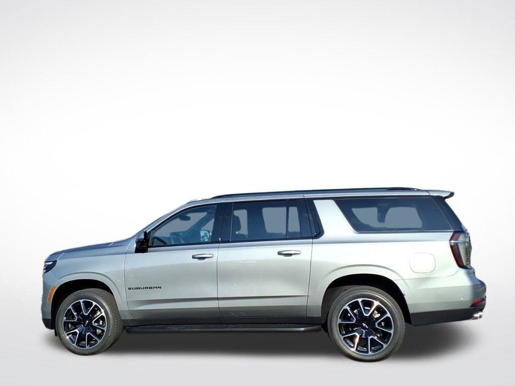 2027 Chevrolet Suburban RST - Photo 7
