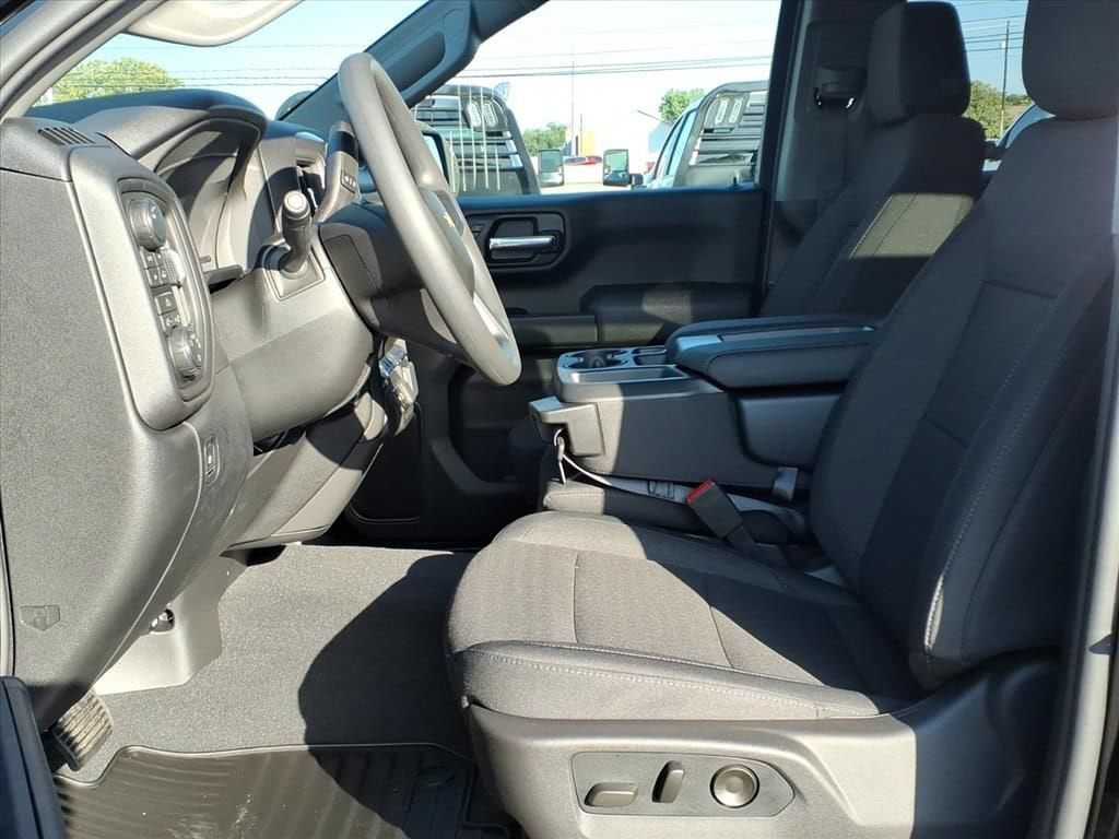2026 Chevrolet Silverado 1500 Custom - Photo 15