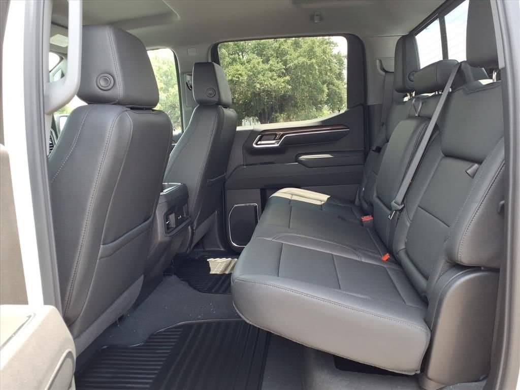 2026 Chevrolet Silverado 1500 LT - Photo 17