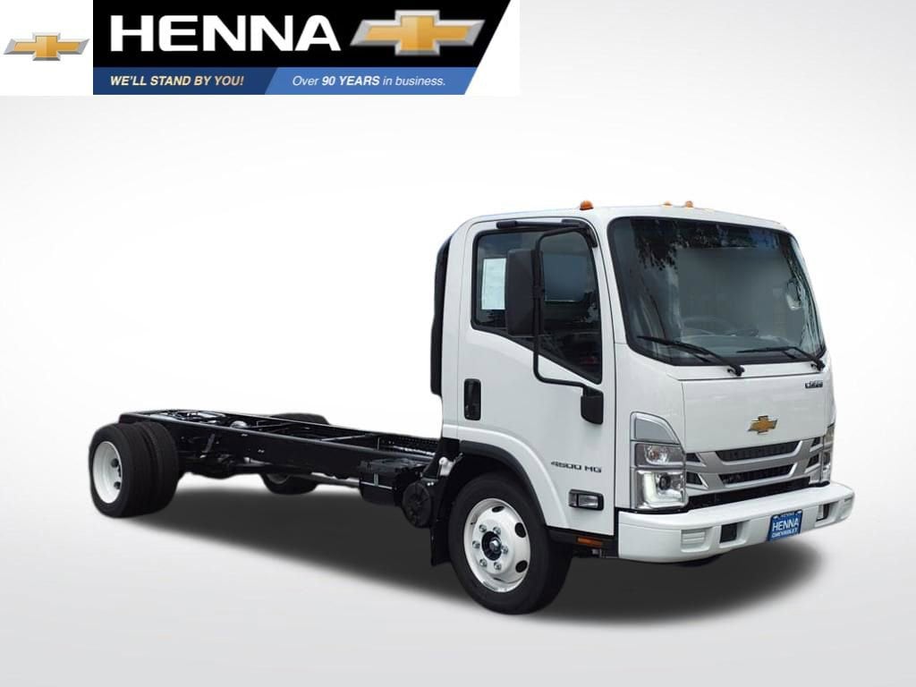 2025 Chevrolet Low Cab Forward 4500 Gas 176" WB Regular Cab's photo