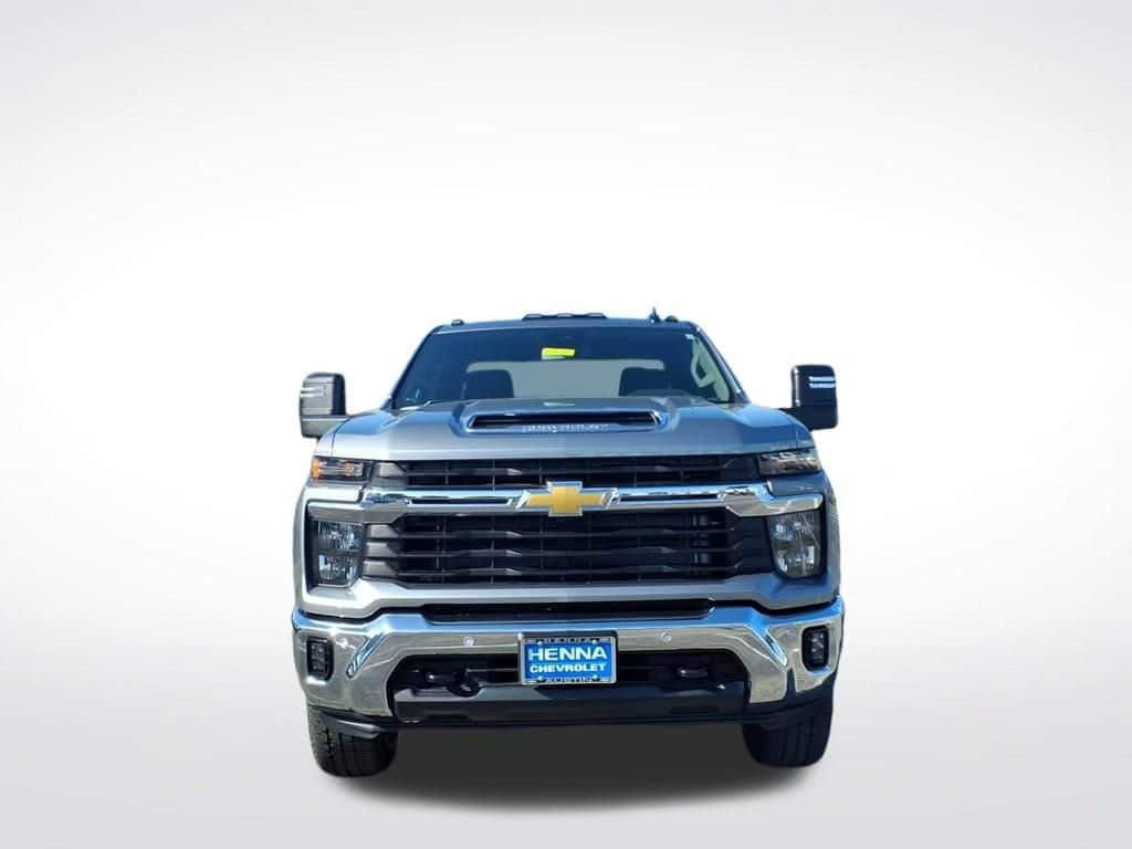 2026 Chevrolet Silverado 3500HD LT - Photo 9