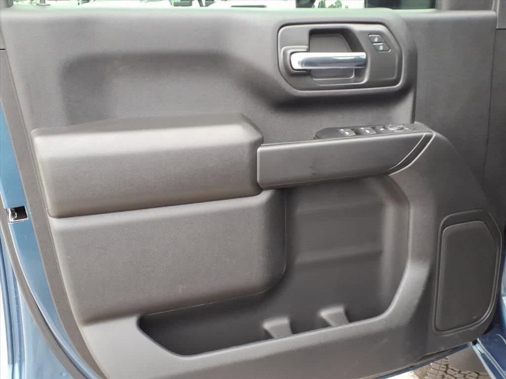 2026 Chevrolet Silverado 2500 HD Custom - Photo 15