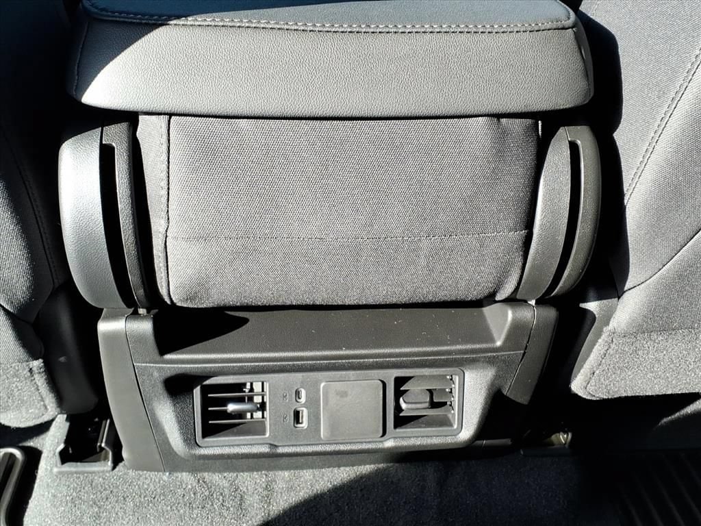 2026 Chevrolet Silverado 1500 Custom - Photo 17