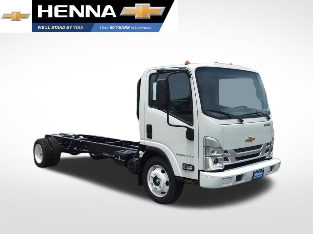 2025 Chevrolet Low Cab Forward 4500 Gas 176" WB Regular Cab's photo