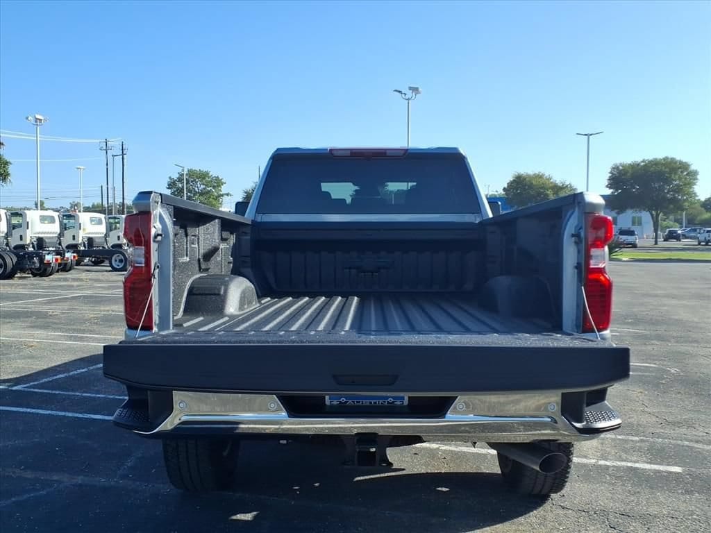2026 Chevrolet Silverado 3500HD LT - Photo 12