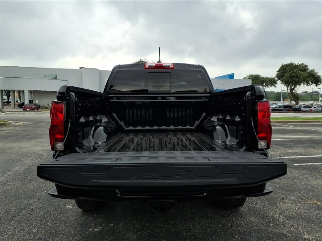 2026 Chevrolet Colorado LT - Photo 13