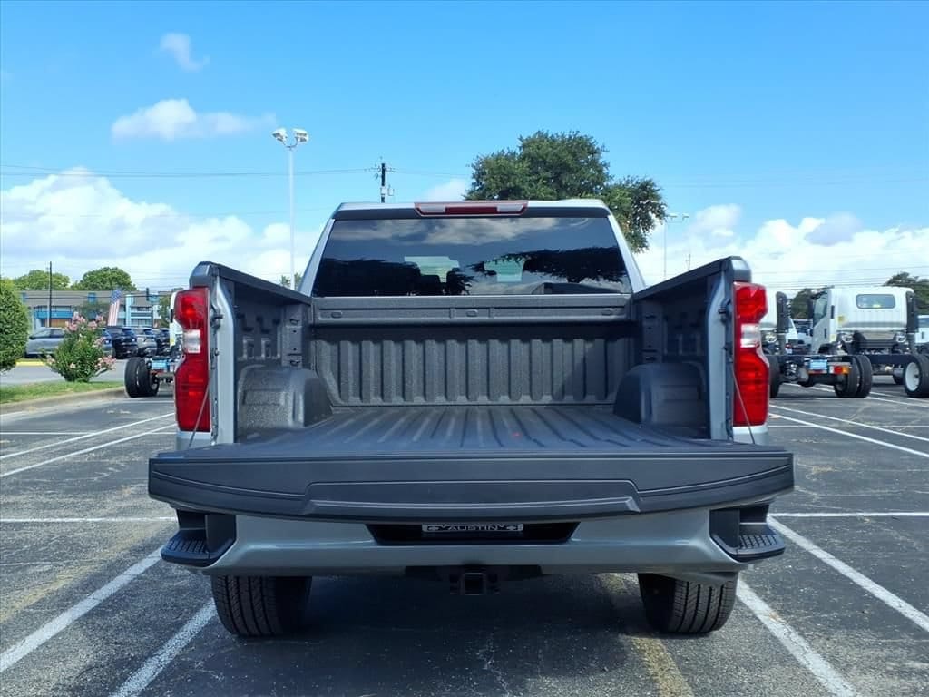 2026 Chevrolet Silverado 1500 Custom - Photo 12