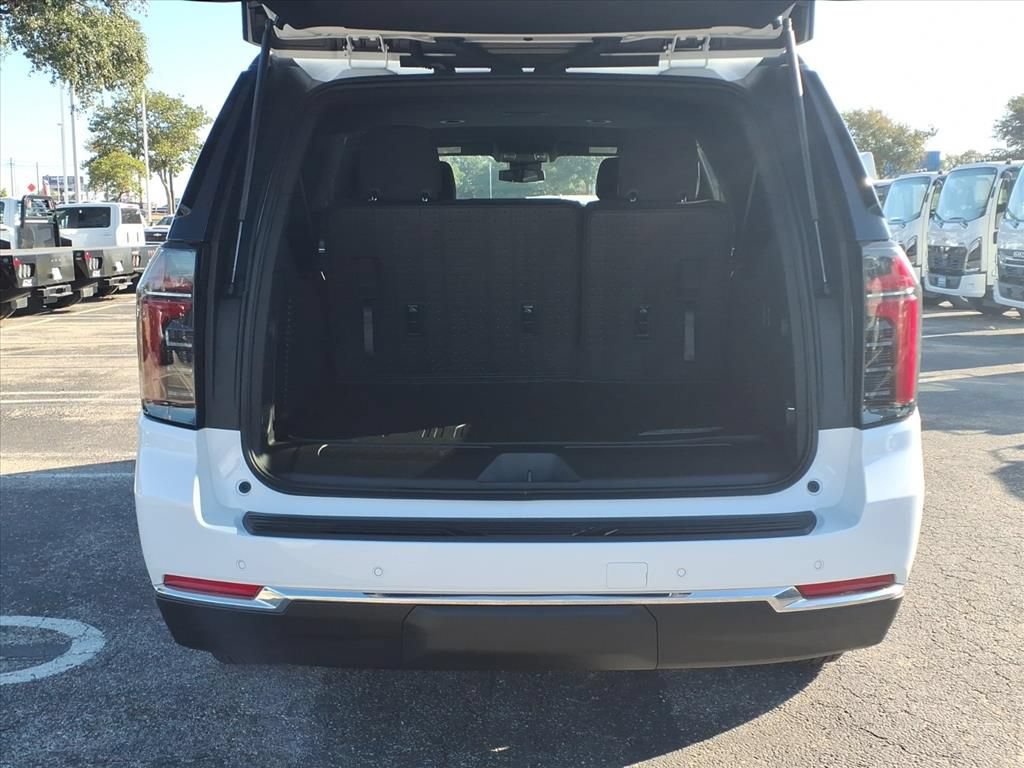 2026 Chevrolet Suburban LS - Photo 12