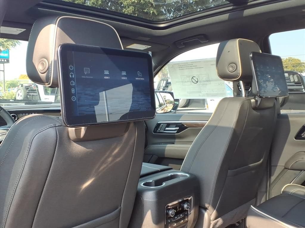 2026 Chevrolet Tahoe Premier - Photo 19