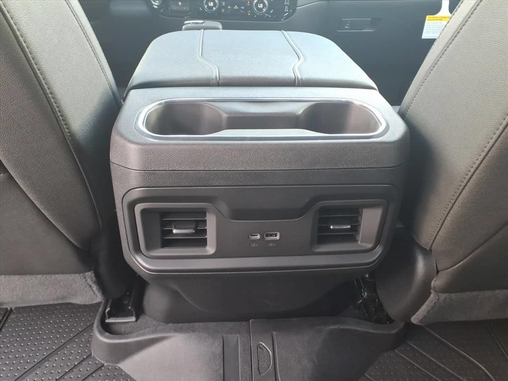 2026 Chevrolet Silverado 1500 LT - Photo 17