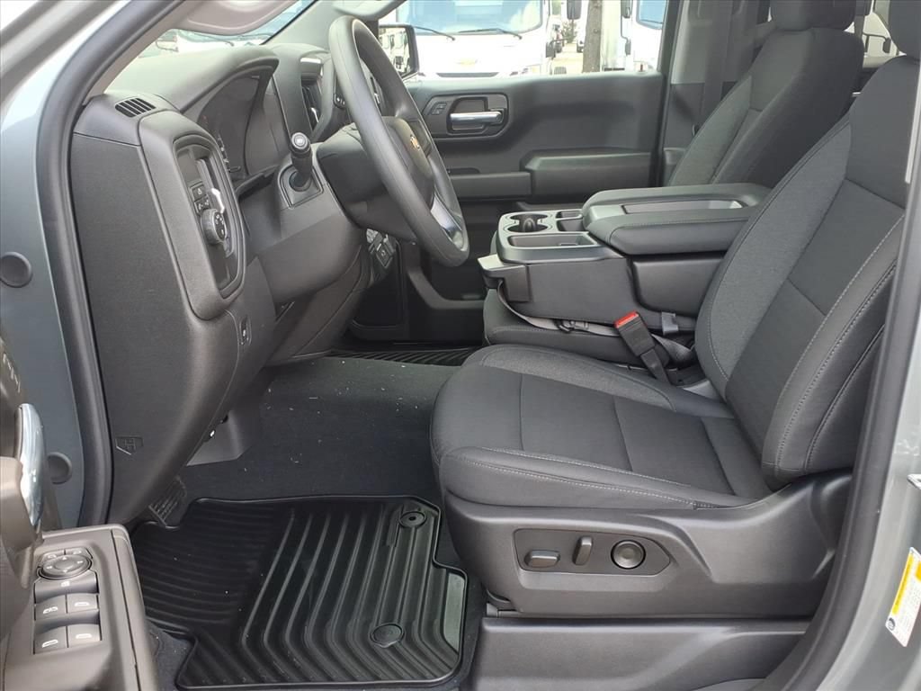 2026 Chevrolet Silverado 1500 Custom - Photo 16