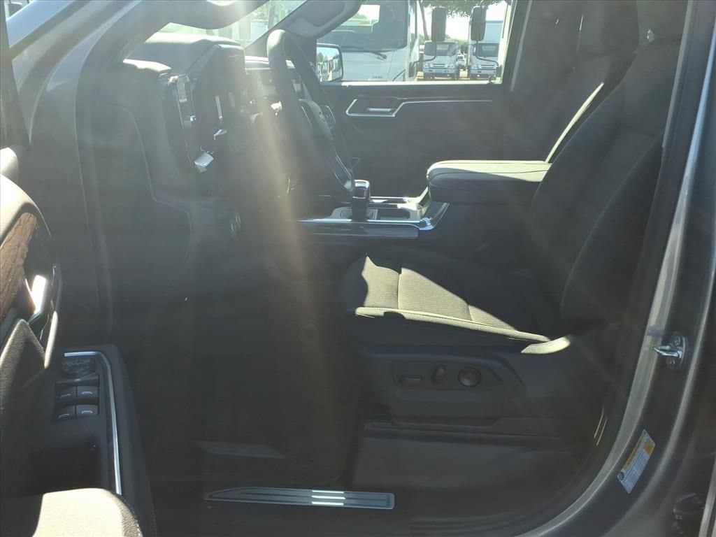 2026 Chevrolet Silverado 1500 LT - Photo 16