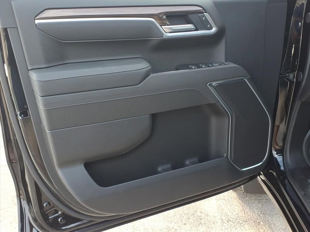 2026 Chevrolet Silverado 1500 LT - Photo 14