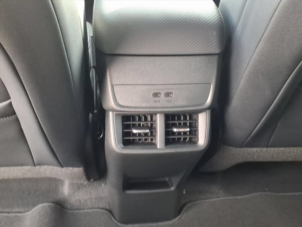 2027 Chevrolet Equinox LT - Photo 18