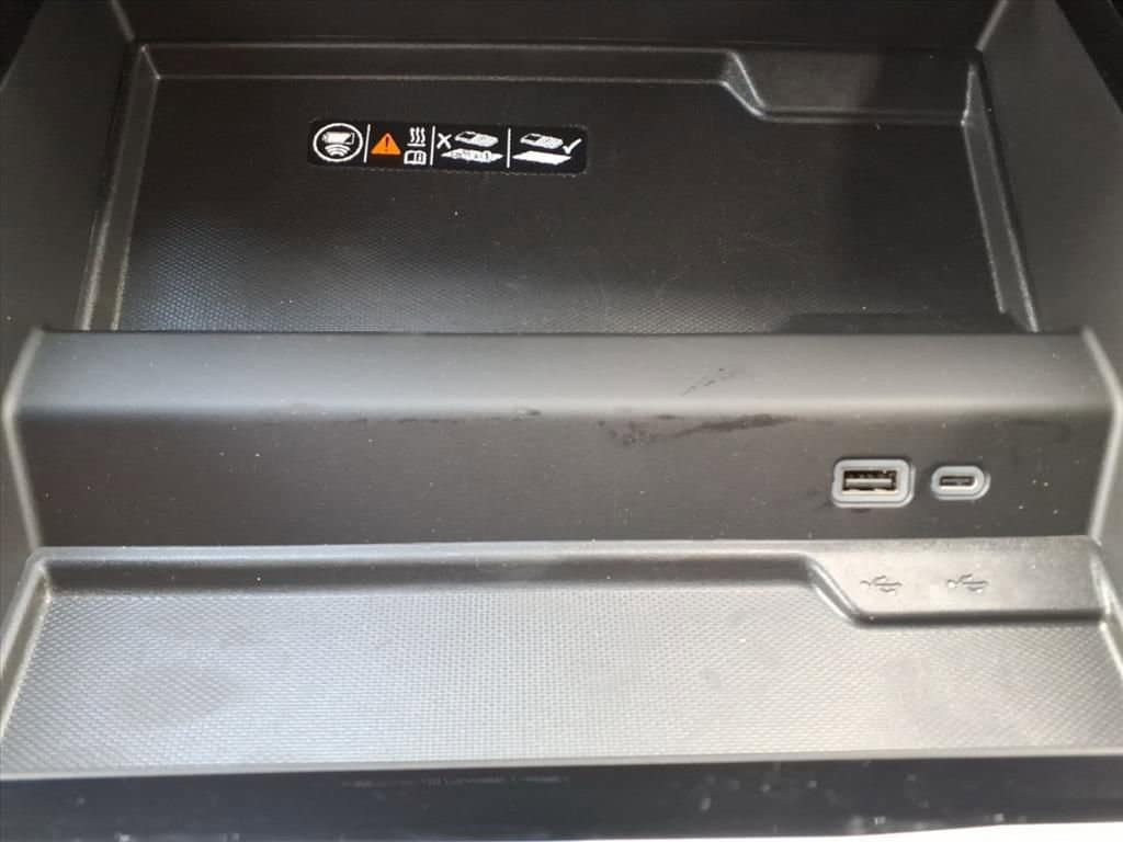 2026 Chevrolet Suburban RST - Photo 24