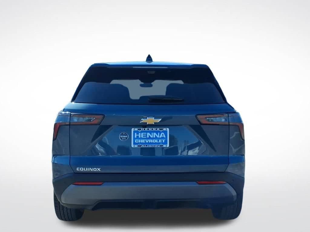 2026 Chevrolet Equinox LT - Photo 4