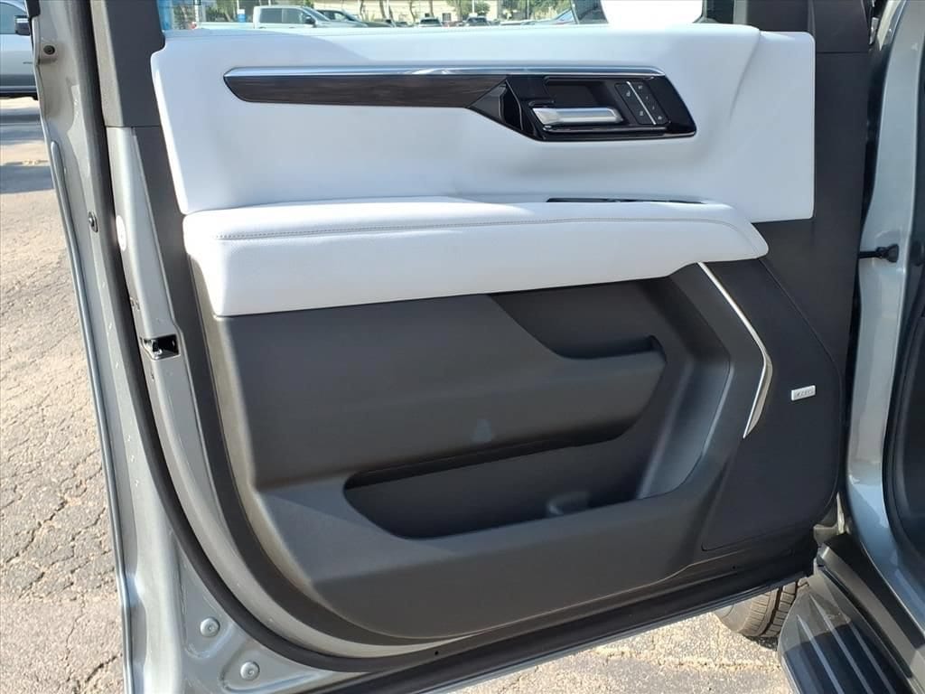 2026 Chevrolet Tahoe Premier - Photo 14