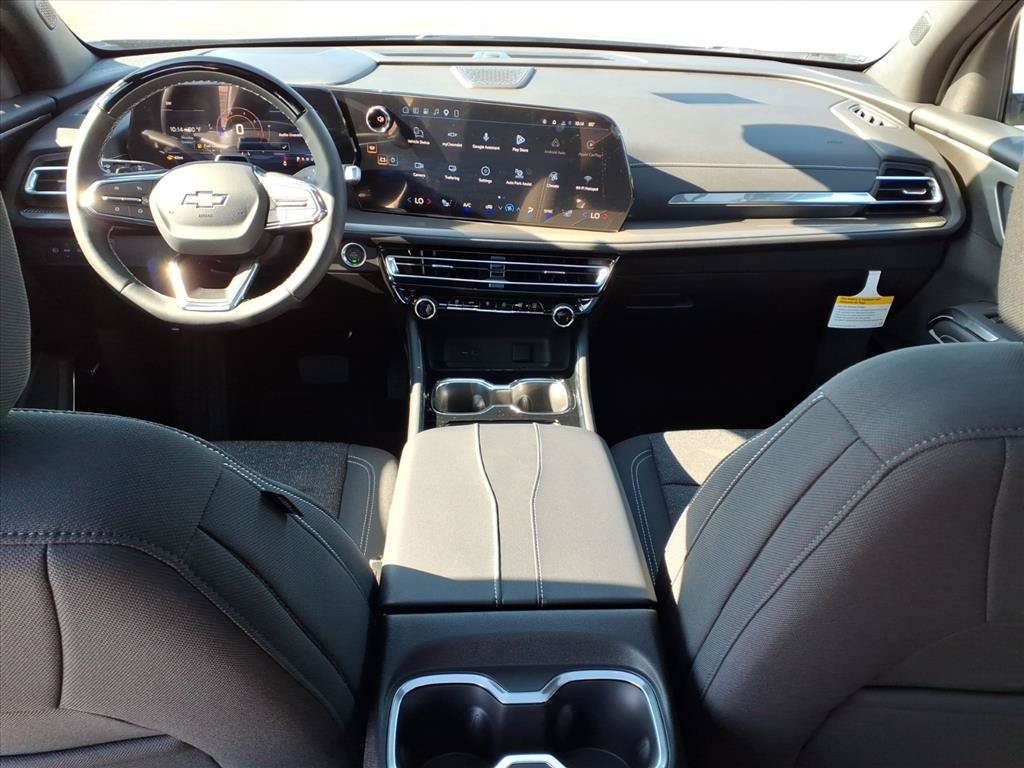 2027 Chevrolet Traverse LT - Photo 21
