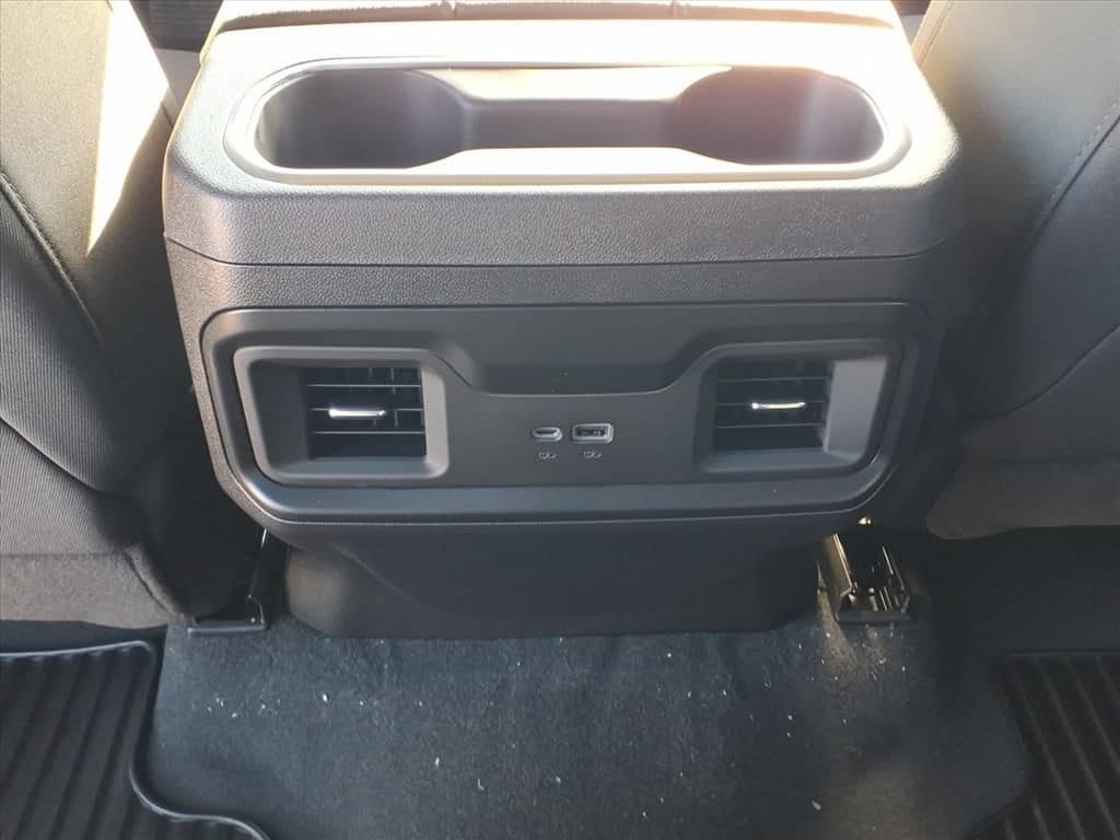 2026 Chevrolet Silverado 1500 LT - Photo 18