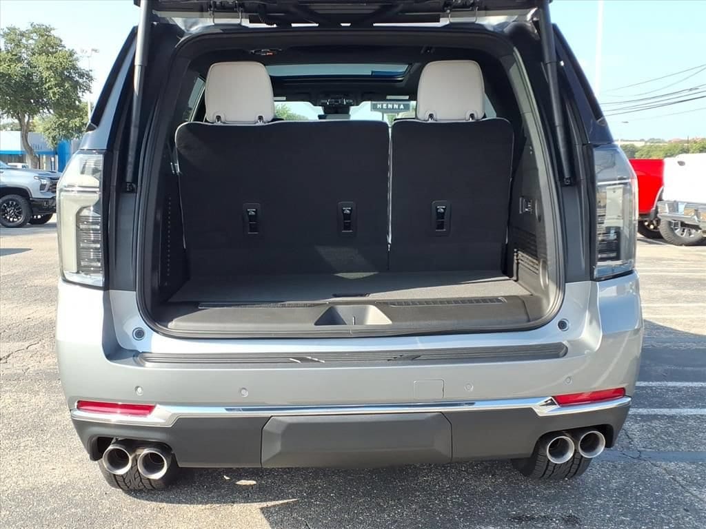2026 Chevrolet Tahoe Premier - Photo 12