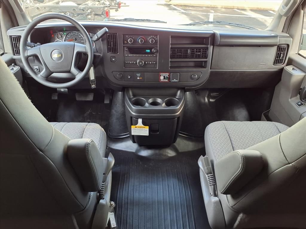 2026 Chevrolet Express Cargo Work Van - Photo 8