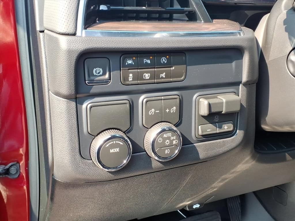 2026 Chevrolet Tahoe Premier - Photo 15