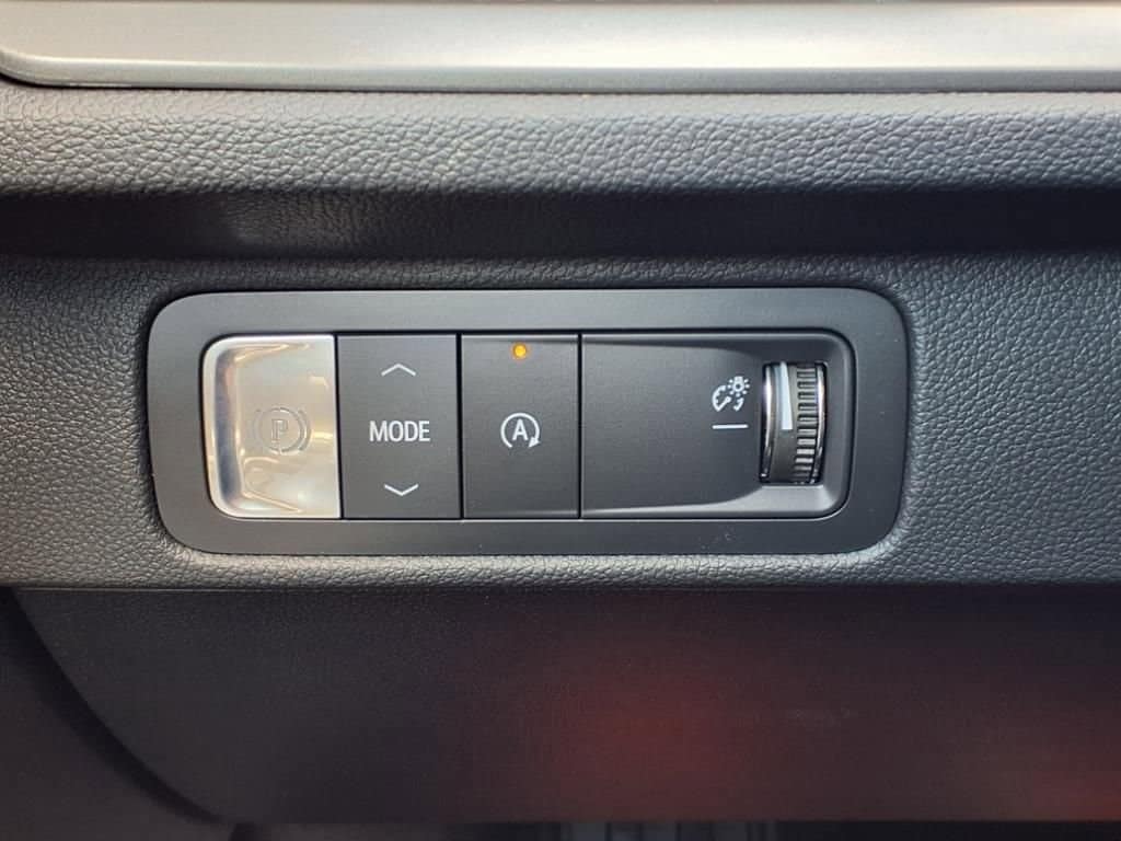 2026 Chevrolet Traverse LT - Photo 9