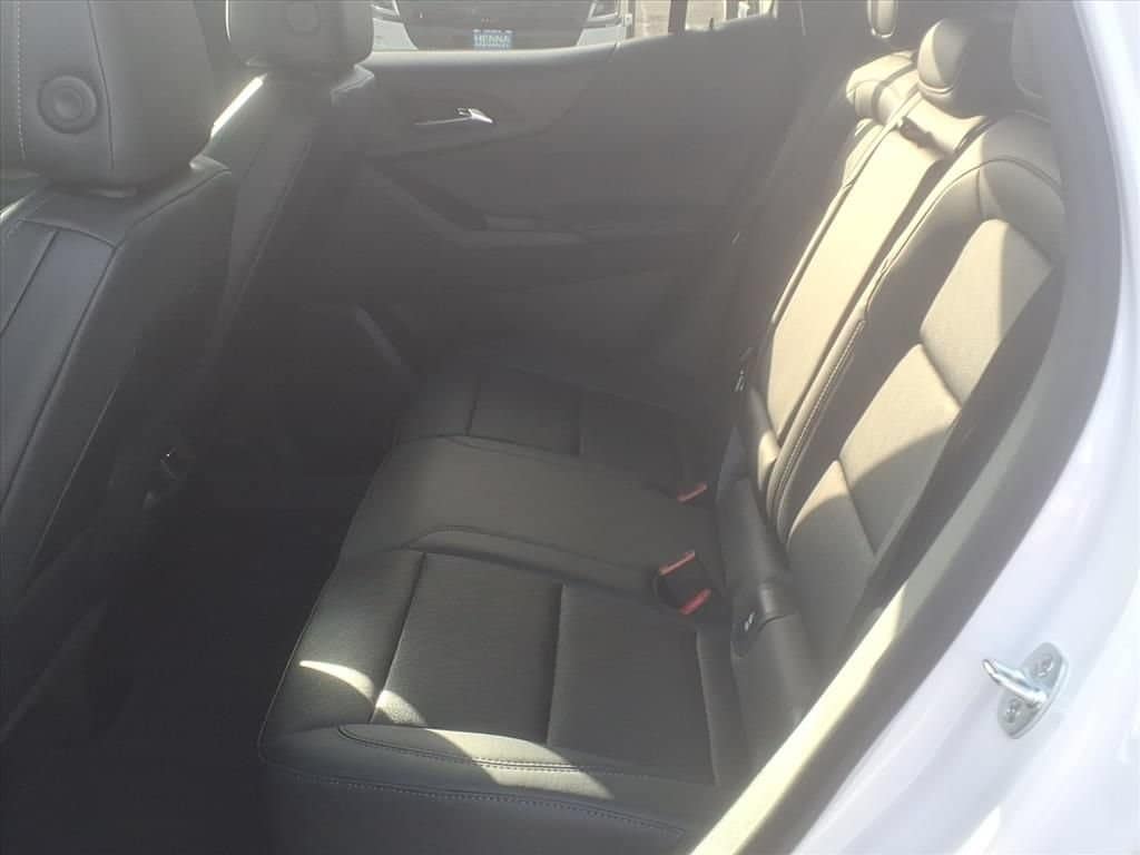 2027 Chevrolet Equinox LT - Photo 17