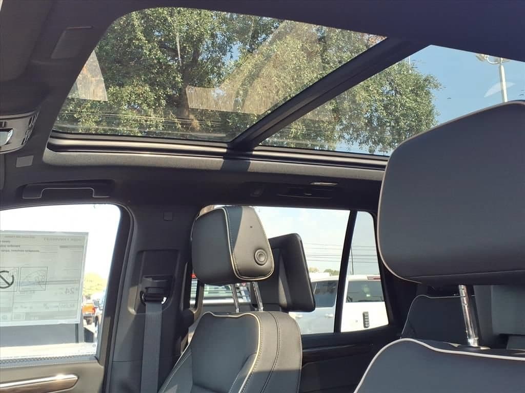 2026 Chevrolet Tahoe Premier - Photo 16