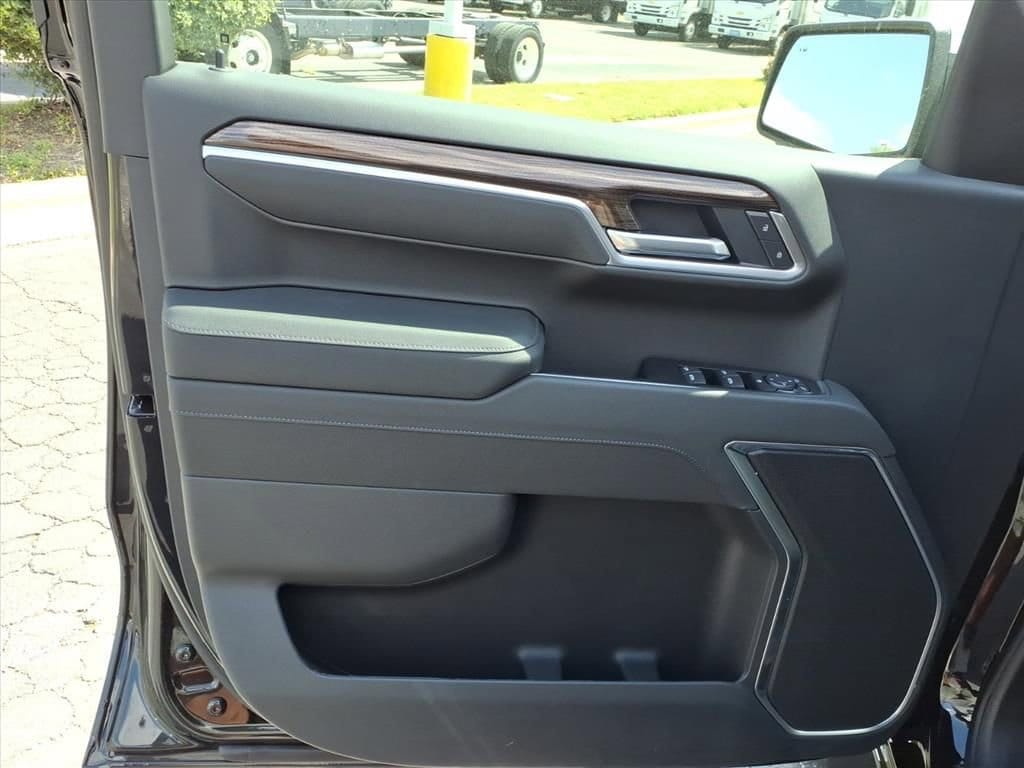 2026 Chevrolet Silverado 1500 LT - Photo 9