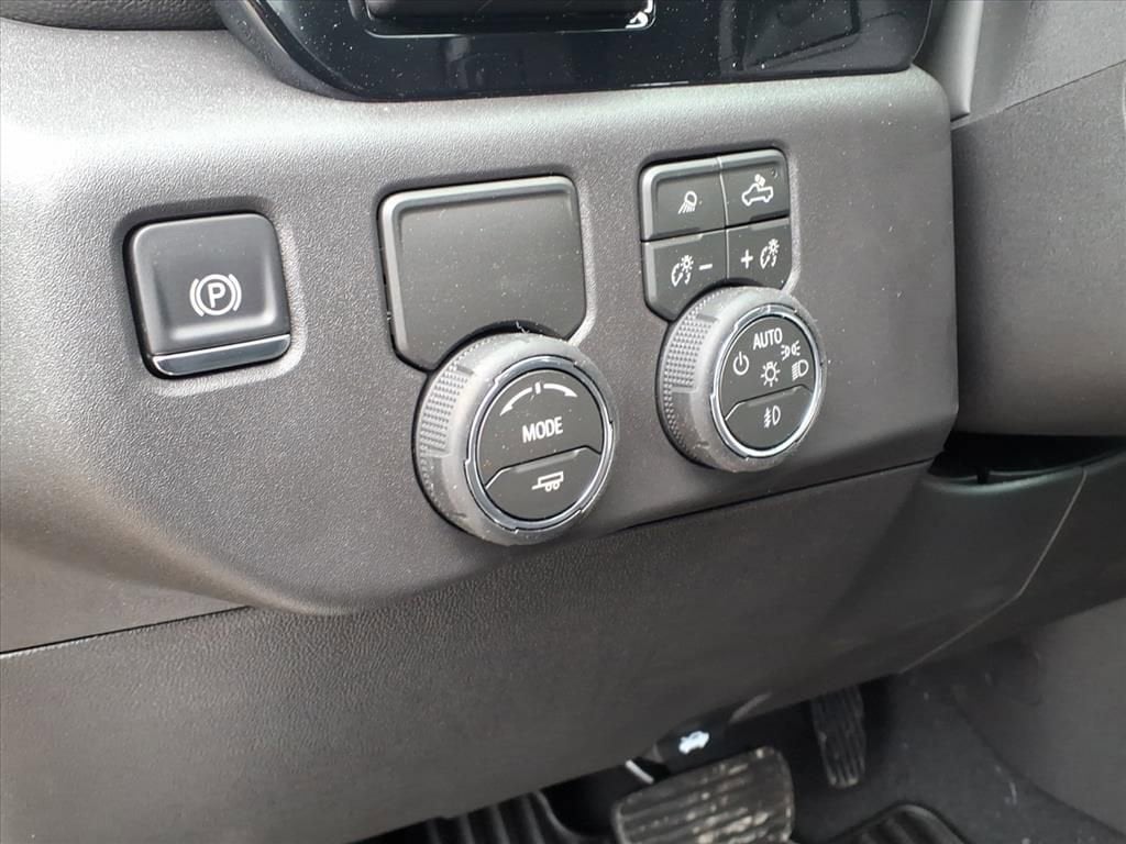 2026 Chevrolet Silverado 1500 LTZ - Photo 15