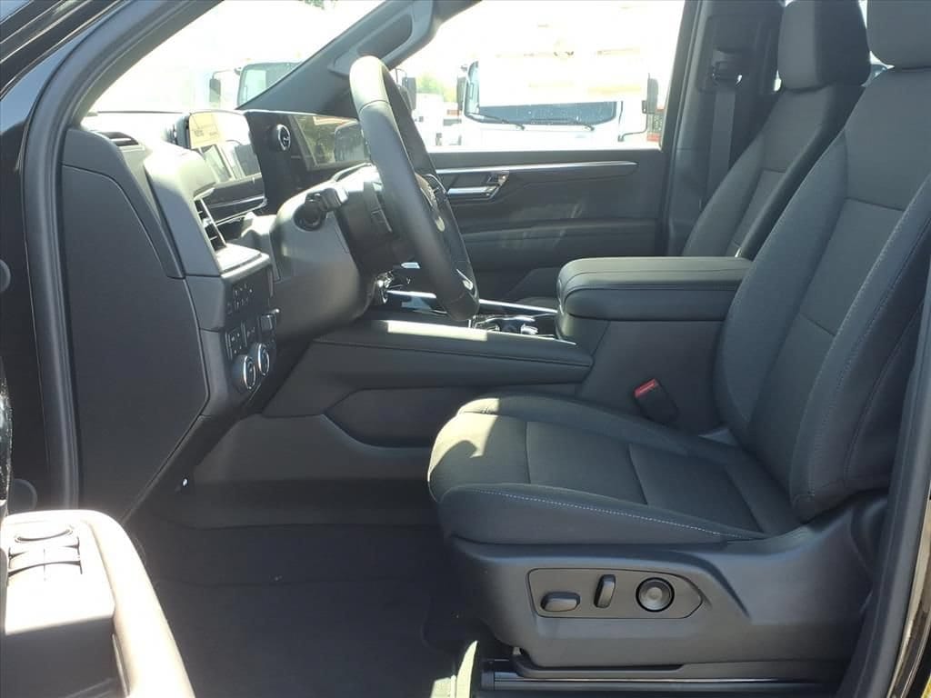 2026 Chevrolet Tahoe LS - Photo 16