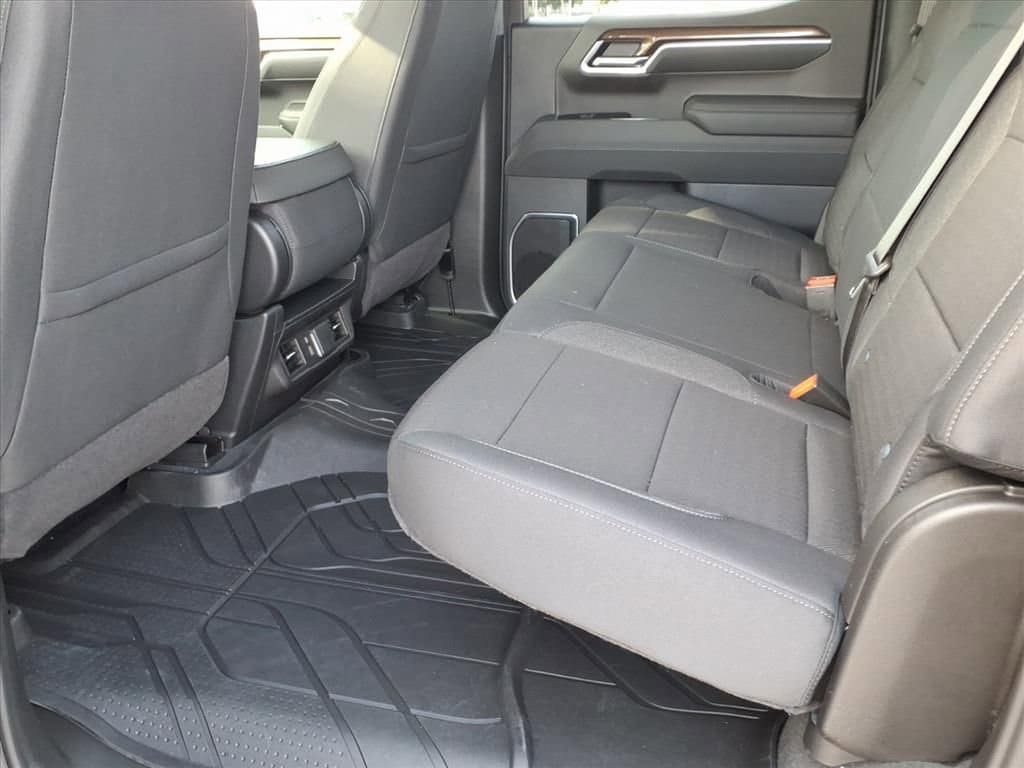 2026 Chevrolet Silverado 1500 LT - Photo 17