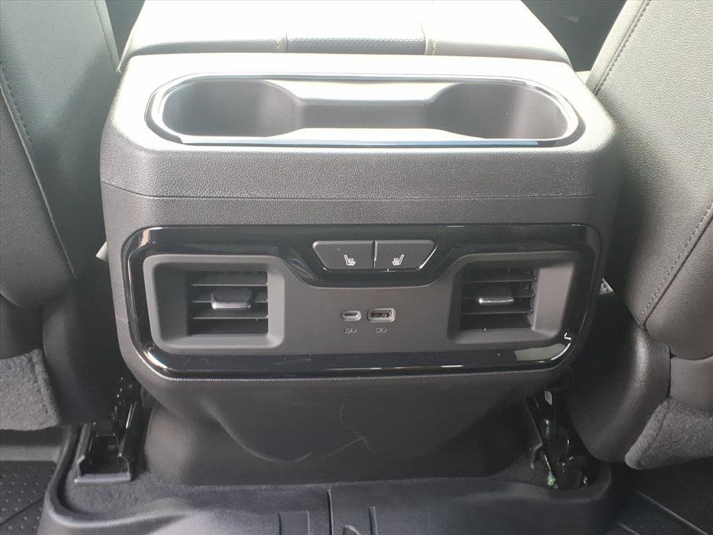 2026 Chevrolet Silverado 1500 ZR2 - Photo 19