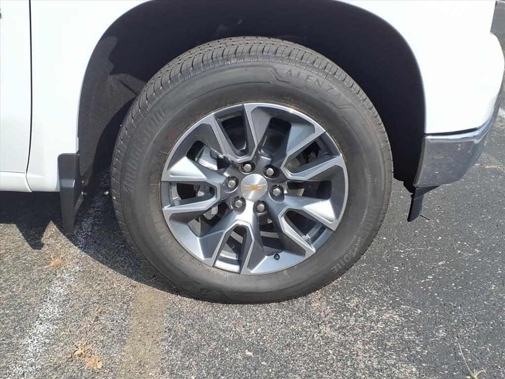 2026 Chevrolet Silverado 1500 LT - Photo 10