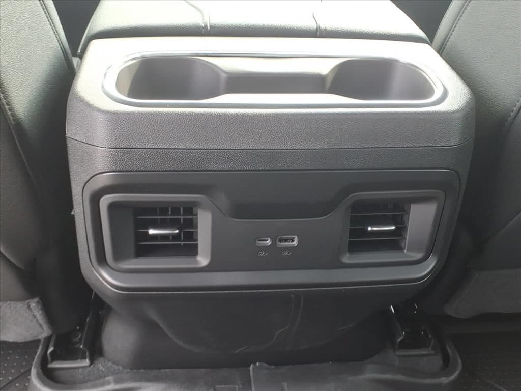 2026 Chevrolet Silverado 1500 LT - Photo 17