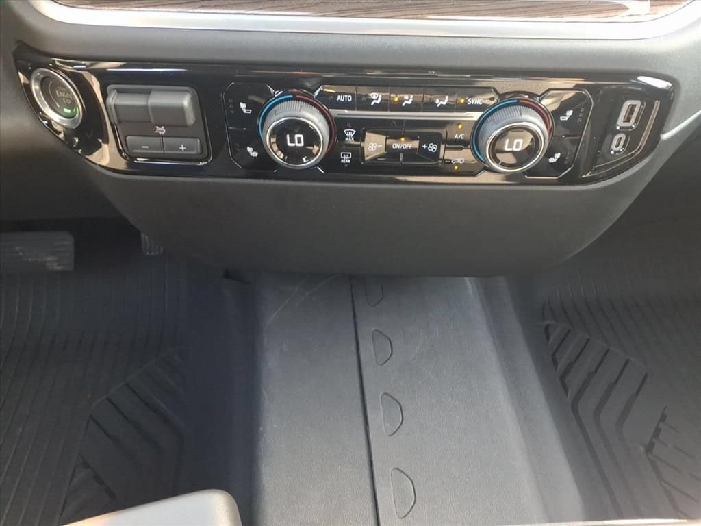 2026 Chevrolet Silverado 3500HD LT - Photo 21
